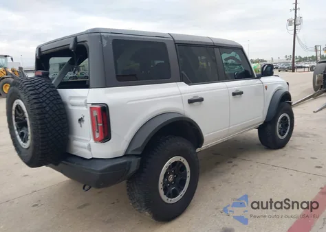 2024 Ford Bronco Badlands z USA, uszkodzony, nr VIN 1FMEE9BP4RLA44290